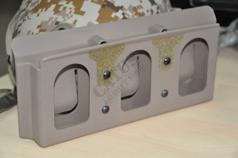 MOLLE holster for M4/M16 KANGAROO triple FMA type magazine Tan 