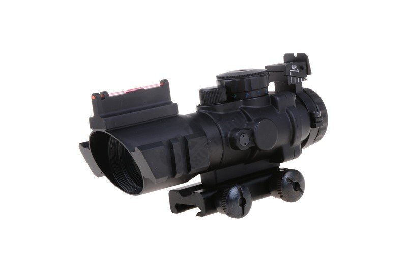 4x32 riflescope with Rhino Theta Optics mount  